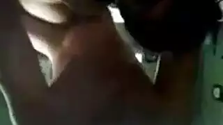 زوجة الجائزة ذات المؤخرة الكبيرة تأخذ وضعية الكلب بخشونة من الرئيس