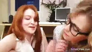 الاختناق اللعب تدليك الوثن القدم