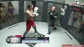 سكس عربي ينيقها في المحل