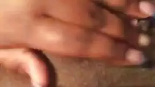 ضخ كس عنيف بتقنيات إصبع خبيرة