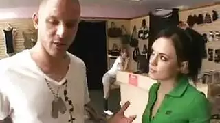 جنس متحرك بأثداء كبيرة