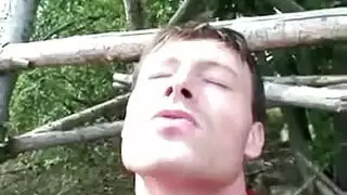 فتاة تينيفوركاي الجذابة تأخذ ضرب إباحي شرجي حلو