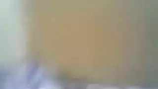 عربية جميلة ذات أثداء ضخمة تأخذ شرجياً من قضيب عربي كبير