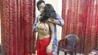 زلمي يمص بزاز مرةسكس عنيف ومراة خجلاني وخايفي