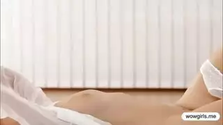 جنس زوجي مكثف: زوج مثير يسيطر على زوجته المستعدة