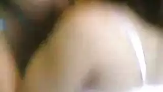 أوجي فتيات فقط: سحاقيات عربيات يمارسن الجنس ويتبادلن القبلات الرطبة