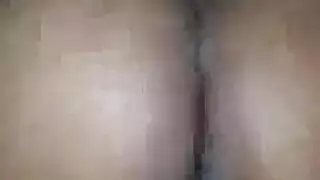 العاهرة الشقراء صوفيا راين تأخذ قضيبًا أسودًا كبيرًا عميقًا في مؤخرتها