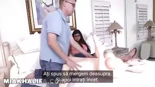 مترجم ام واختها والابن