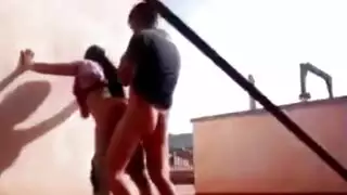 صديقة مغربية محجبة تظهر جانبها الجامح مع جنس مكثف