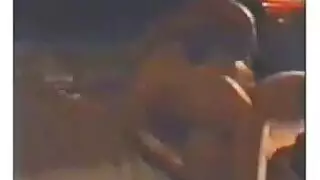 عاهرة مصرية تُجري مقابلة وهي تستمني