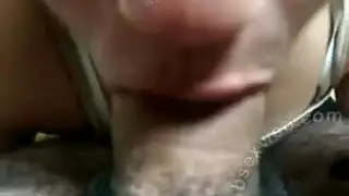 نجم بورن جزائري يبلع عضوًا سميكًا وخشنًا إكس إكس إكس