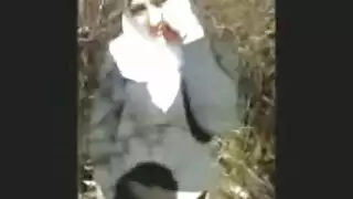 أميرة محجبة تبلع زباً عملاقاً وتحصل على وجه مليء