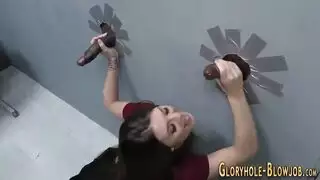 رئيس شقي يأخذ جنس فم مجهول في ثقب المجد