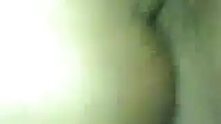 وضعية الكلب في كشك السوق: مضاجعة أمام الزبائن