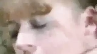 بنتين جميلتين مع اخوهم