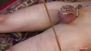 الفتاة المثيرة ليلى تحصل على القضيب العميق الذي تريده