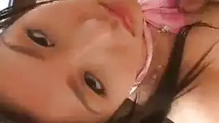 الفتاة الشرقية الساخنة تتوسل من أجل سائل سيدها في العبودية المثيرة