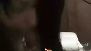 عذراء تمارس الجنس لأول مرة في حياتها