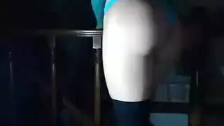 عامله تنظيف مترحم