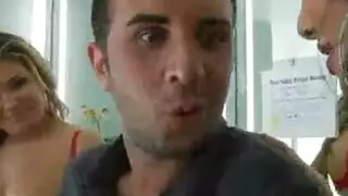 احلى نيك لمزز مصريه عاهره وتتغنج لعشيقها