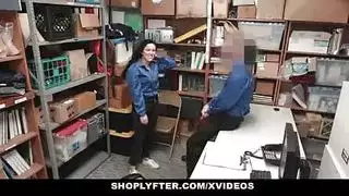 لقاء مثلي صريح: شبان سوريون أكراد يصبحون قذرين