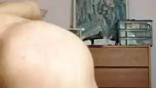 جنس جماعي جامح: ثلاثي علني يتحول إلى جنس مع خمس فتيات