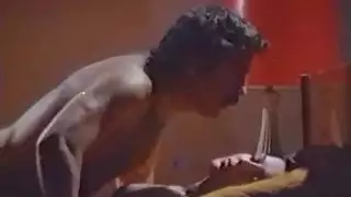 إمرأة تلحس كس إمرأة كسها مشعر