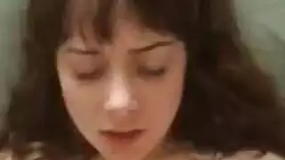 نكاح فتاة مغرية بعيون زرقاء