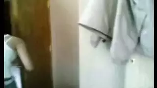 مشهد شرجي إباحي مع فتاة عربية مشاغبة