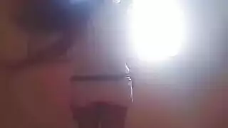 فيديو فتاة يمنية لرقصة إباحية واستمناء