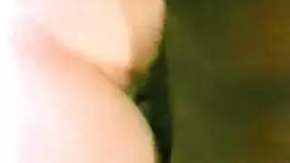 ثلاثي فرنسي كلاسيكي بين شقراء وسمراء يتم تناولهما معاً